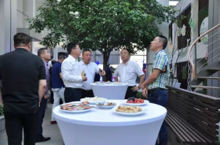 小吧台.jpg